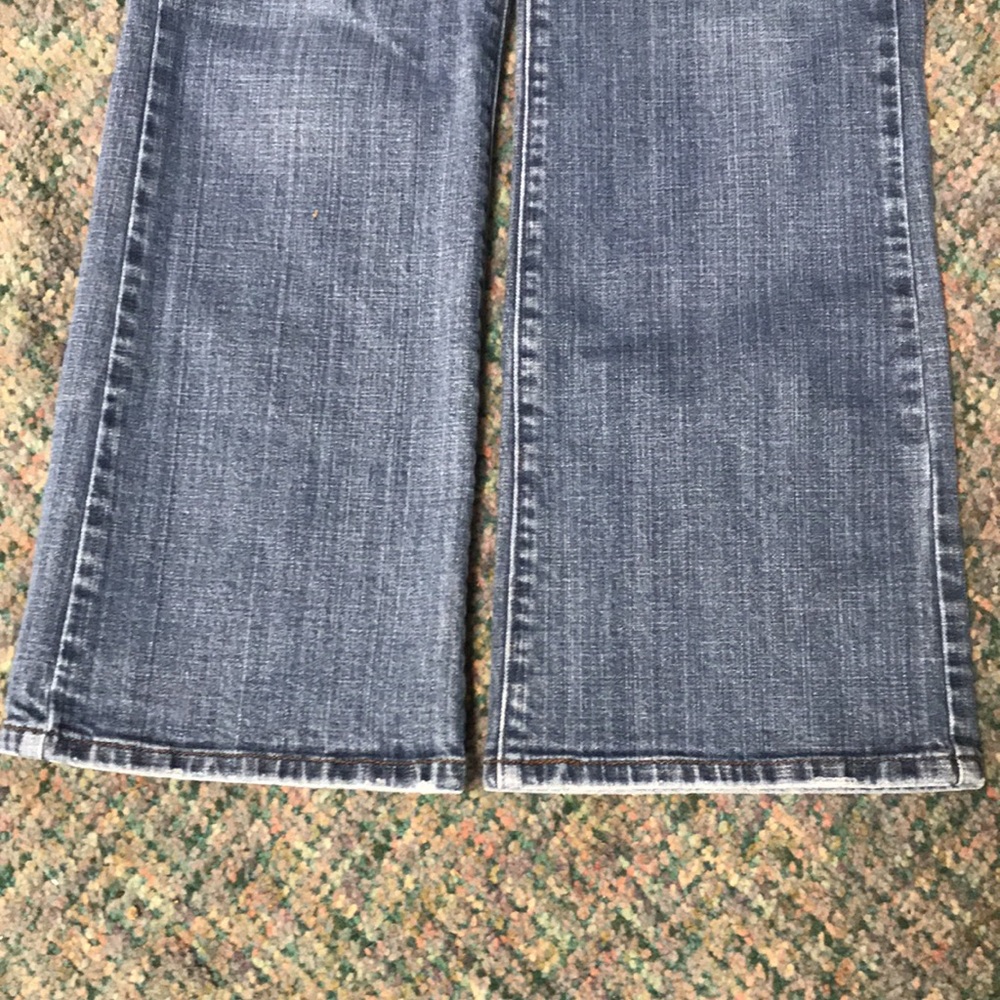 Levi’s 545 Low Boot Cut Jeans - Picture 12 of 12